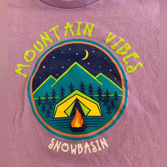 Snow basin Ski Resort Utah Mountain Vibes Camping T-shirt - Picture 2 of 4